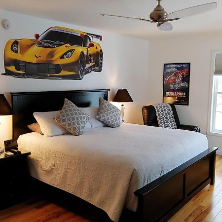 Apex Inn Bed And Breakfast 沃特金斯格伦 外观 照片