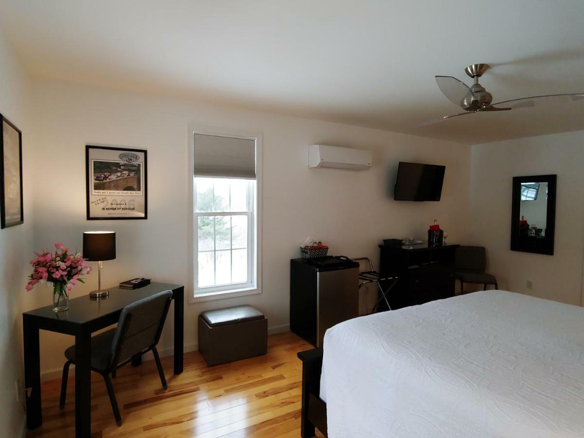 Apex Inn Bed And Breakfast 沃特金斯格伦 外观 照片