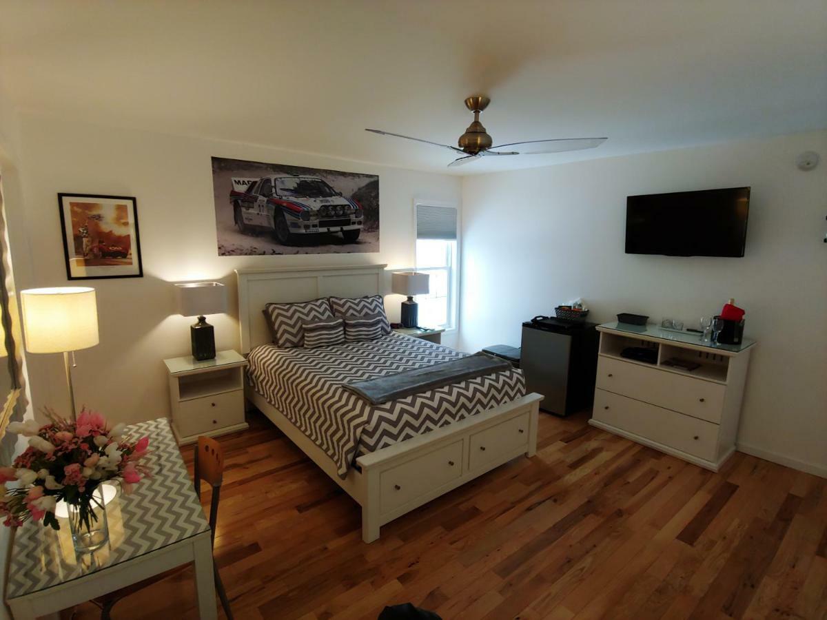 Apex Inn Bed And Breakfast 沃特金斯格伦 外观 照片